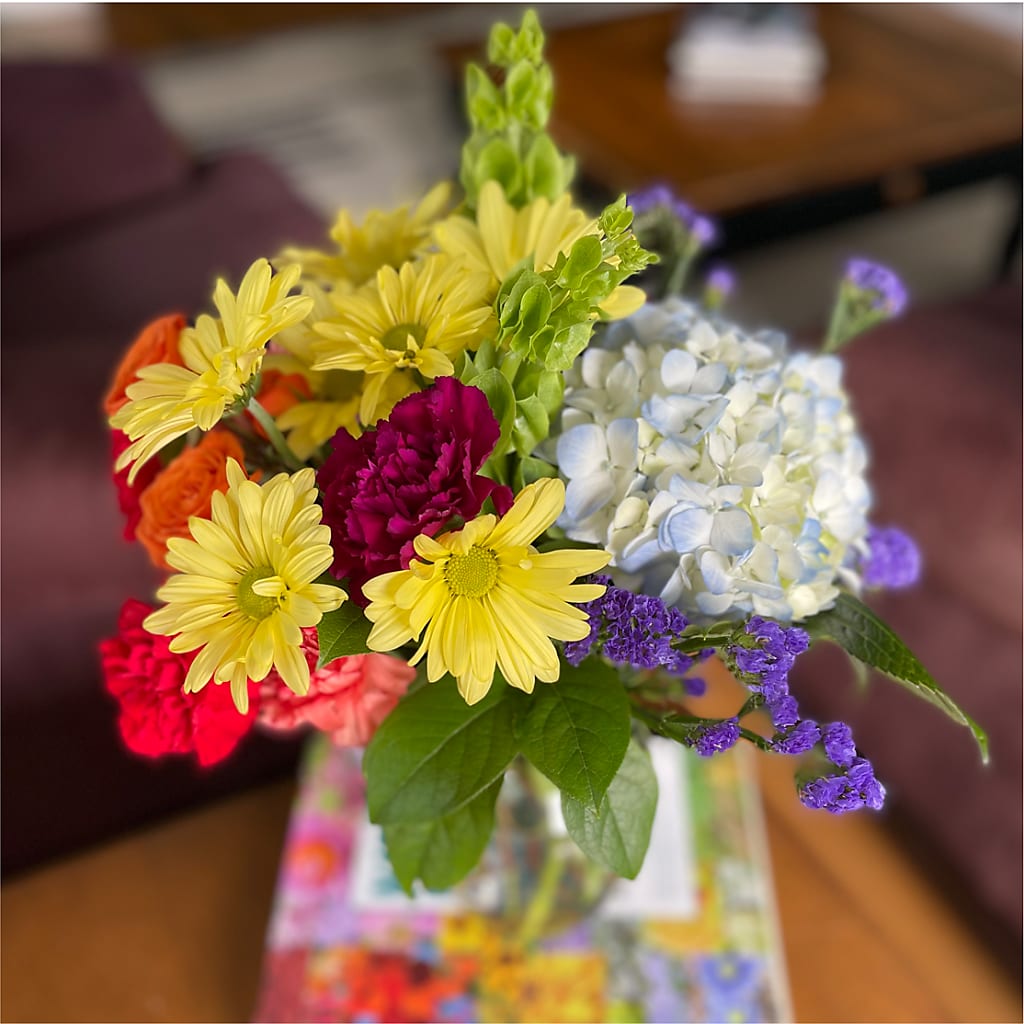Summer Spectra - A Florist Original – Diamond Flower Shop, Reading PA