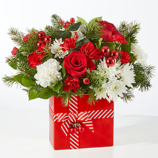 Presents Under the Tree Bouquet –  Diamond Flower Shop, Reading PA