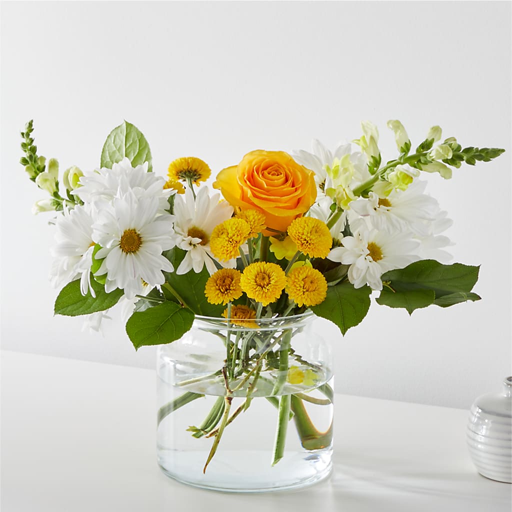 Sun Salutation Bouquet –  Diamond Flower Shop, Reading PA