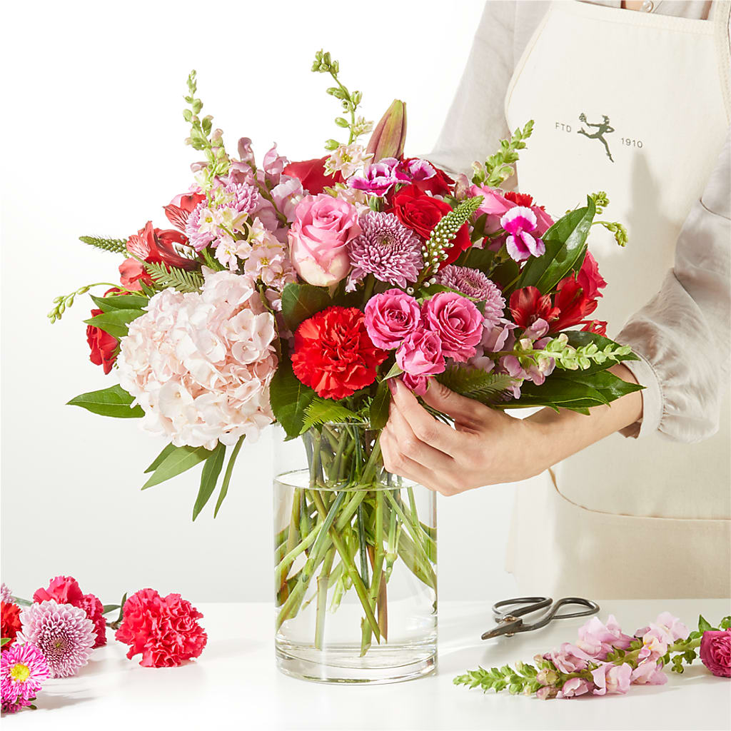 Swooning Over You - A Luxury Florist Original –  Diamond Flower Shop, Reading PA
