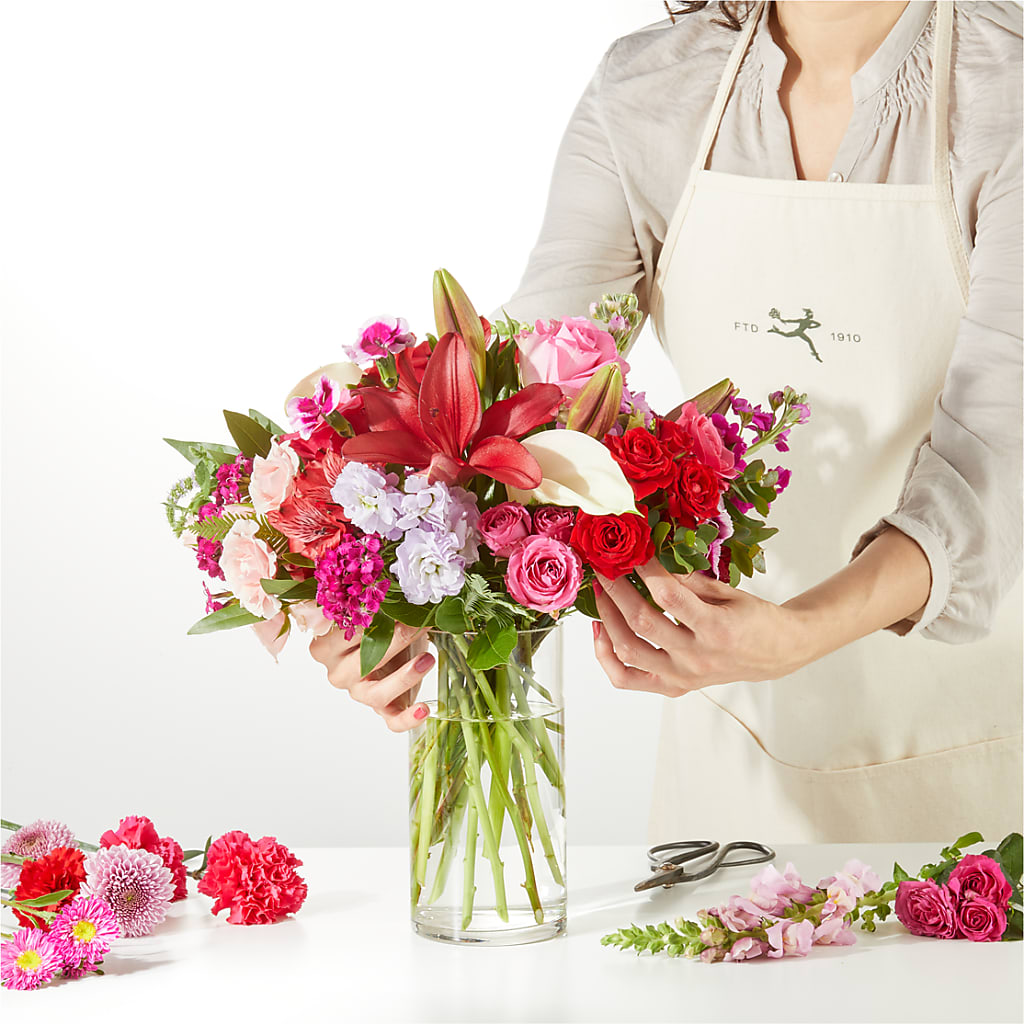 Swooning Over You - A Luxury Florist Original –  Diamond Flower Shop, Reading PA