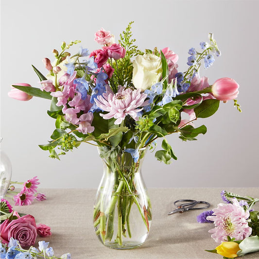 Pastel Tradition - A Florist Original –  Diamond Flower Shop, Reading PA