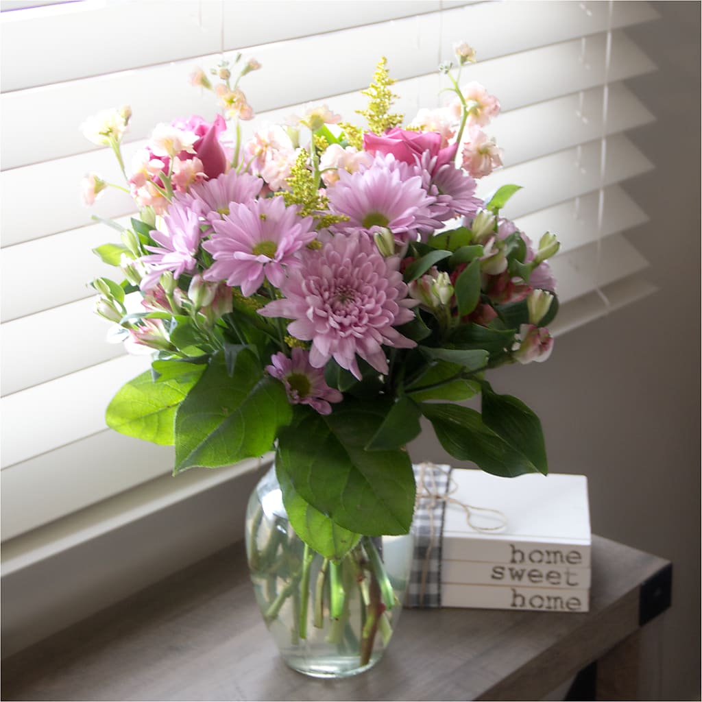 Pastel Tradition - A Florist Original –  Diamond Flower Shop, Reading PA
