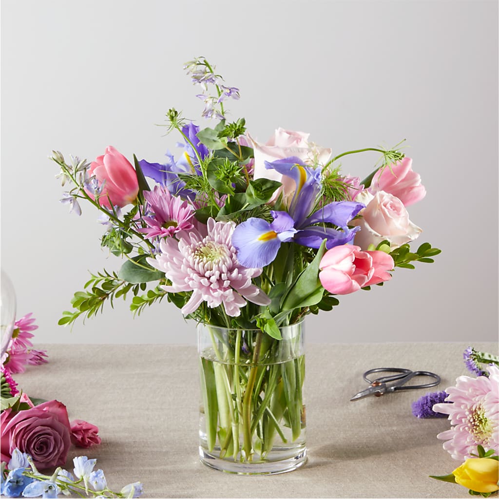 Pastel Tradition - A Florist Original –  Diamond Flower Shop, Reading PA
