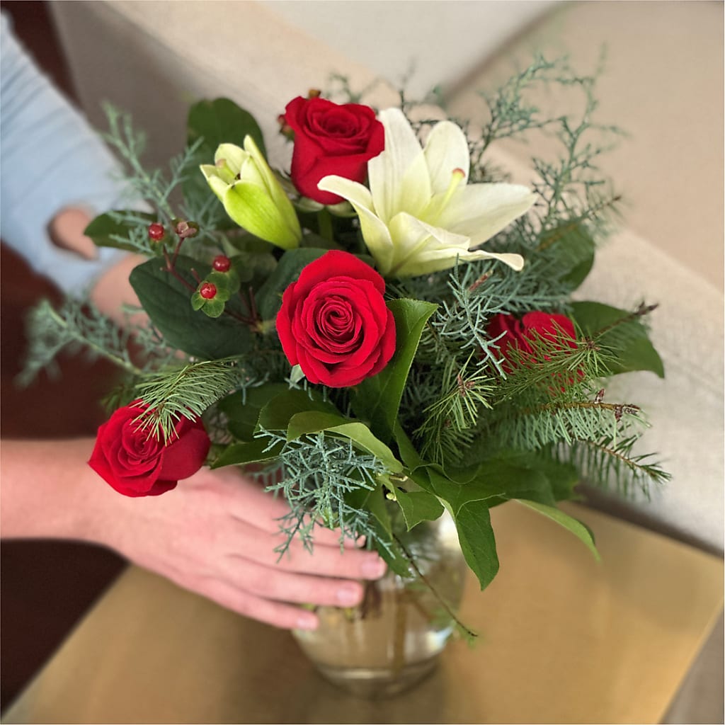 Glittering Lights Bouquet –  Diamond Flower Shop, Reading PA