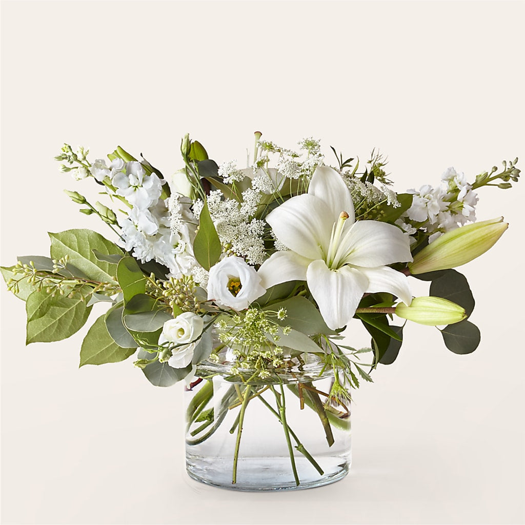 Alluring Elegance Bouquet –  Diamond Flower Shop, Reading PA