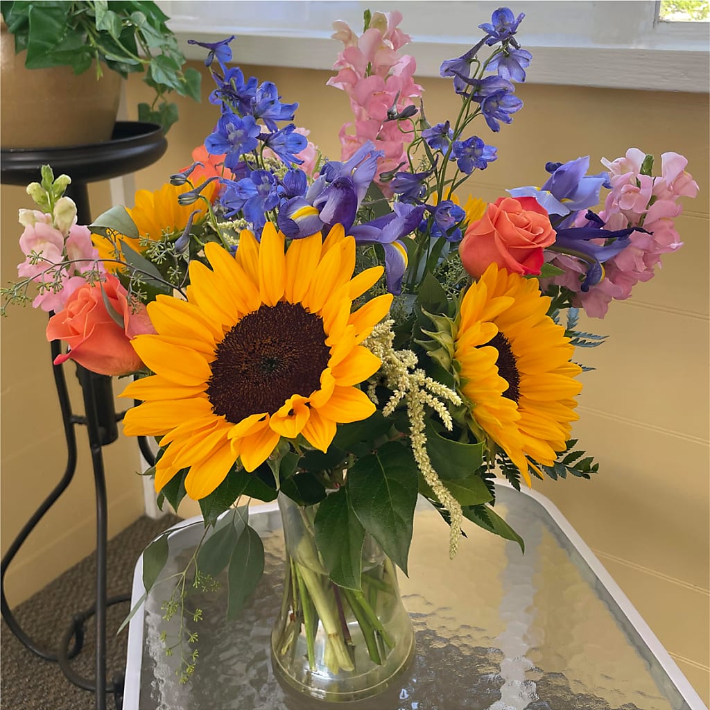 Rays of Life Bouquet –  Diamond Flower Shop, Reading PA