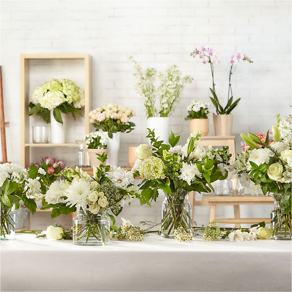 Classic Ivory – A Florist Original –  Diamond Flower Shop, Reading PA