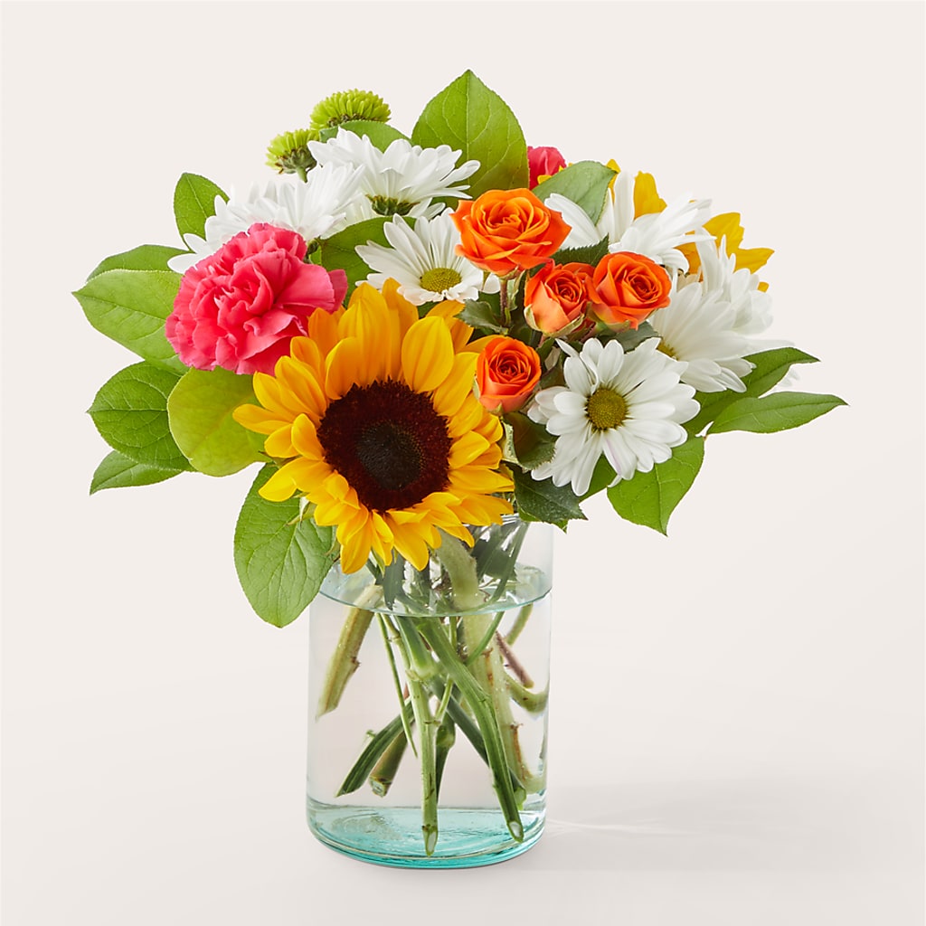 Sun-drenched Blooms Bouquet –  Diamond Flower Shop, Reading PA