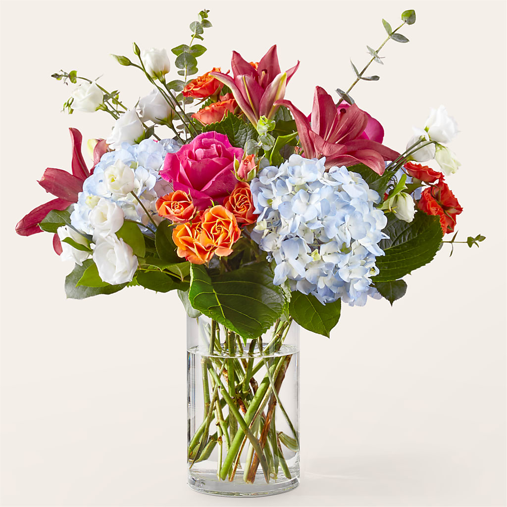 Awestruck Luxury Bouquet –  Diamond Flower Shop, Reading PA