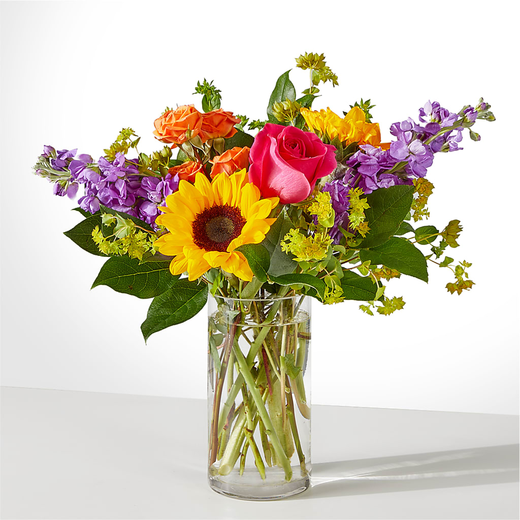Vibrant Greetings Bouquet –  Diamond Flower Shop, Reading PA