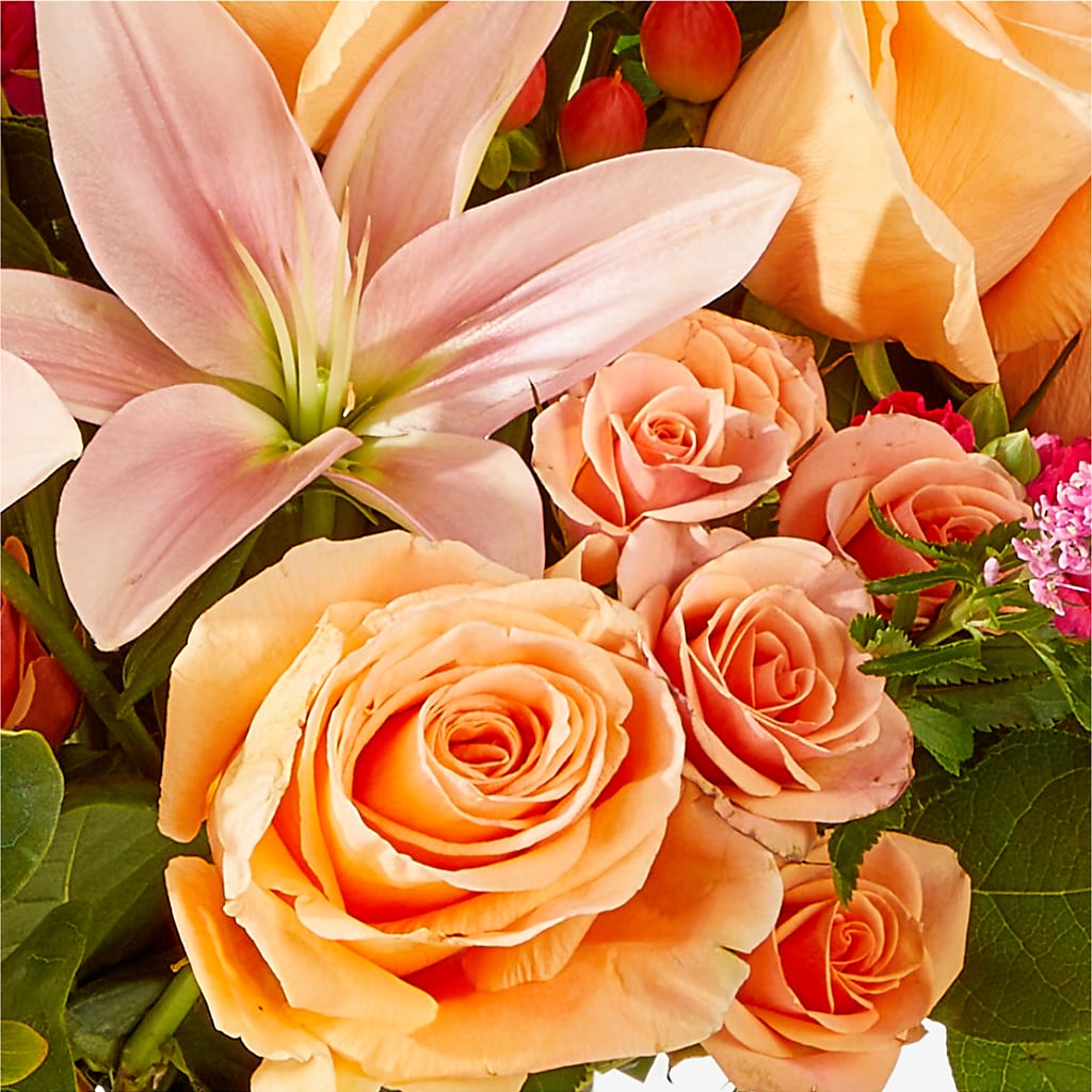 Bisous Bouquet –  Diamond Flower Shop, Reading PA
