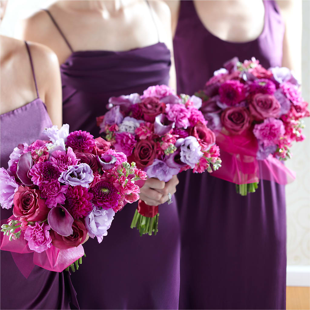 Bridesmaid's Garden Bouquet –  Diamond Flower Shop, Reading PA