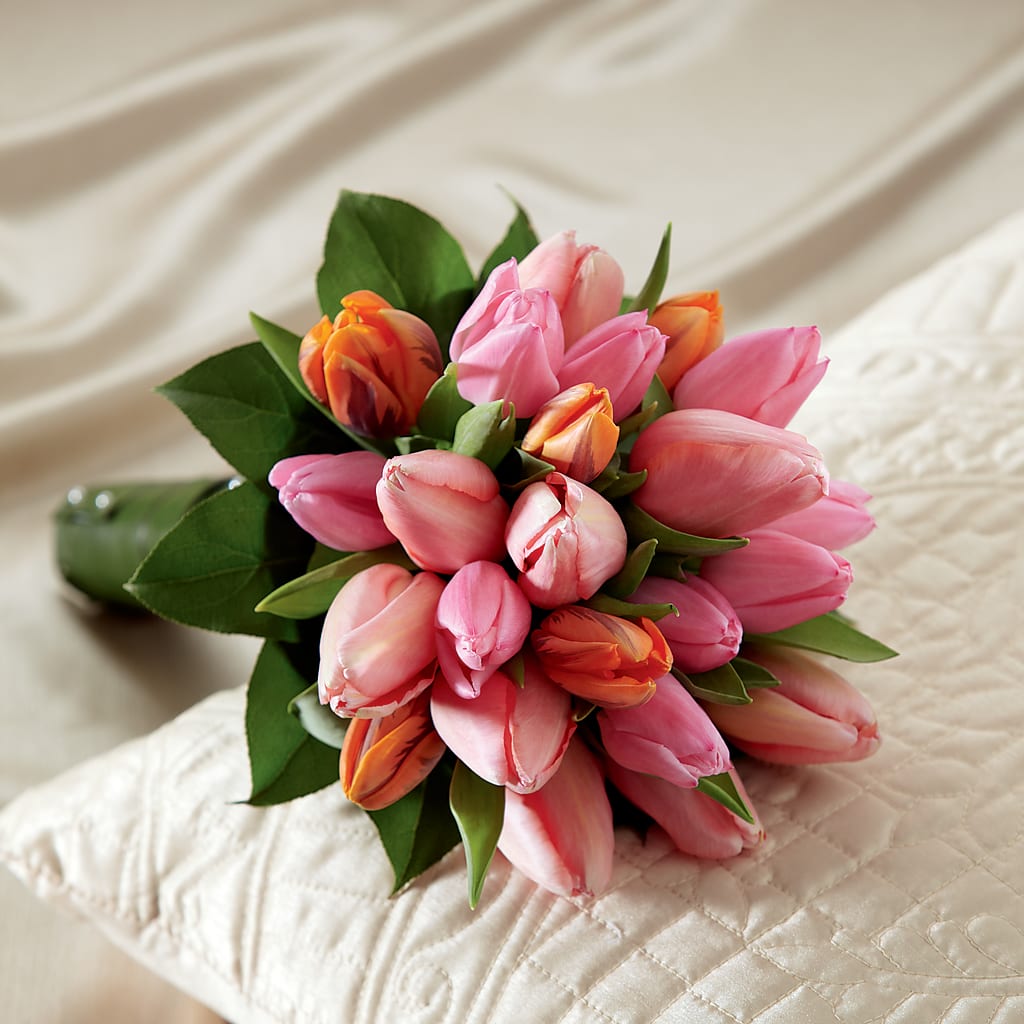 Embraceable Bouquet –  Diamond Flower Shop, Reading PA