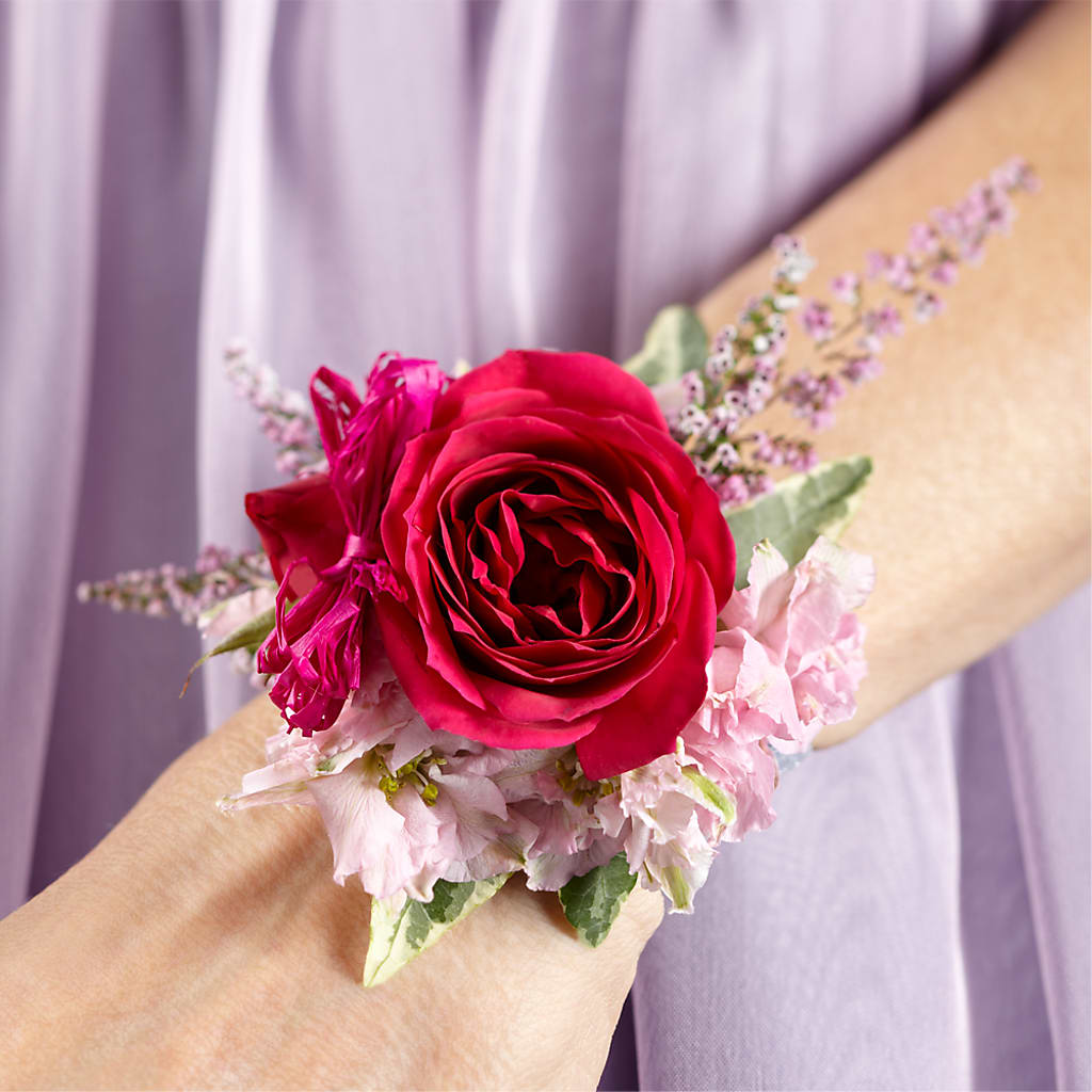 Rose Charm Corsage –  Diamond Flower Shop, Reading PA