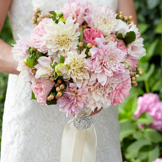 Heart's Promise Bouquet –  Diamond Flower Shop, Reading PA