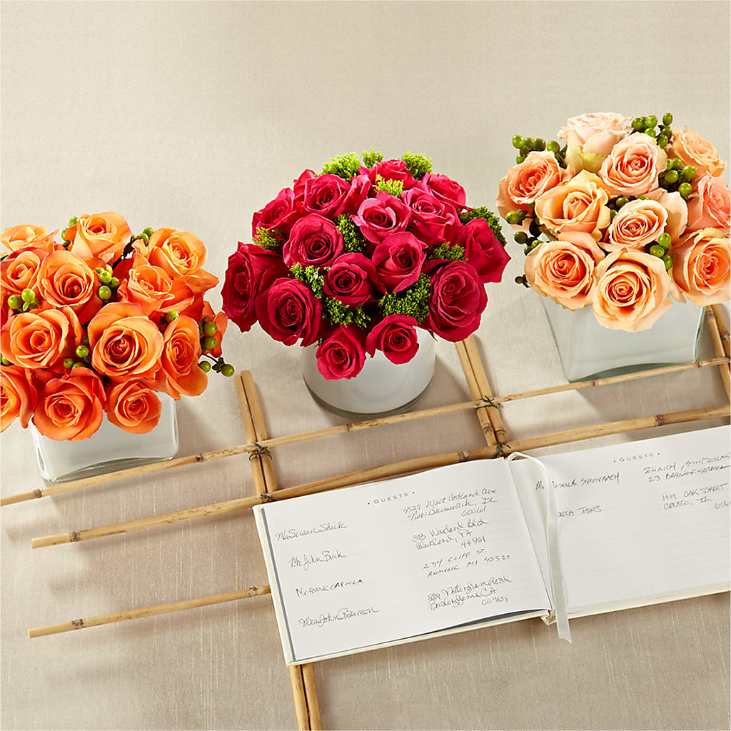 Dawn Rose Centerpiece –  Diamond Flower Shop, Reading PA