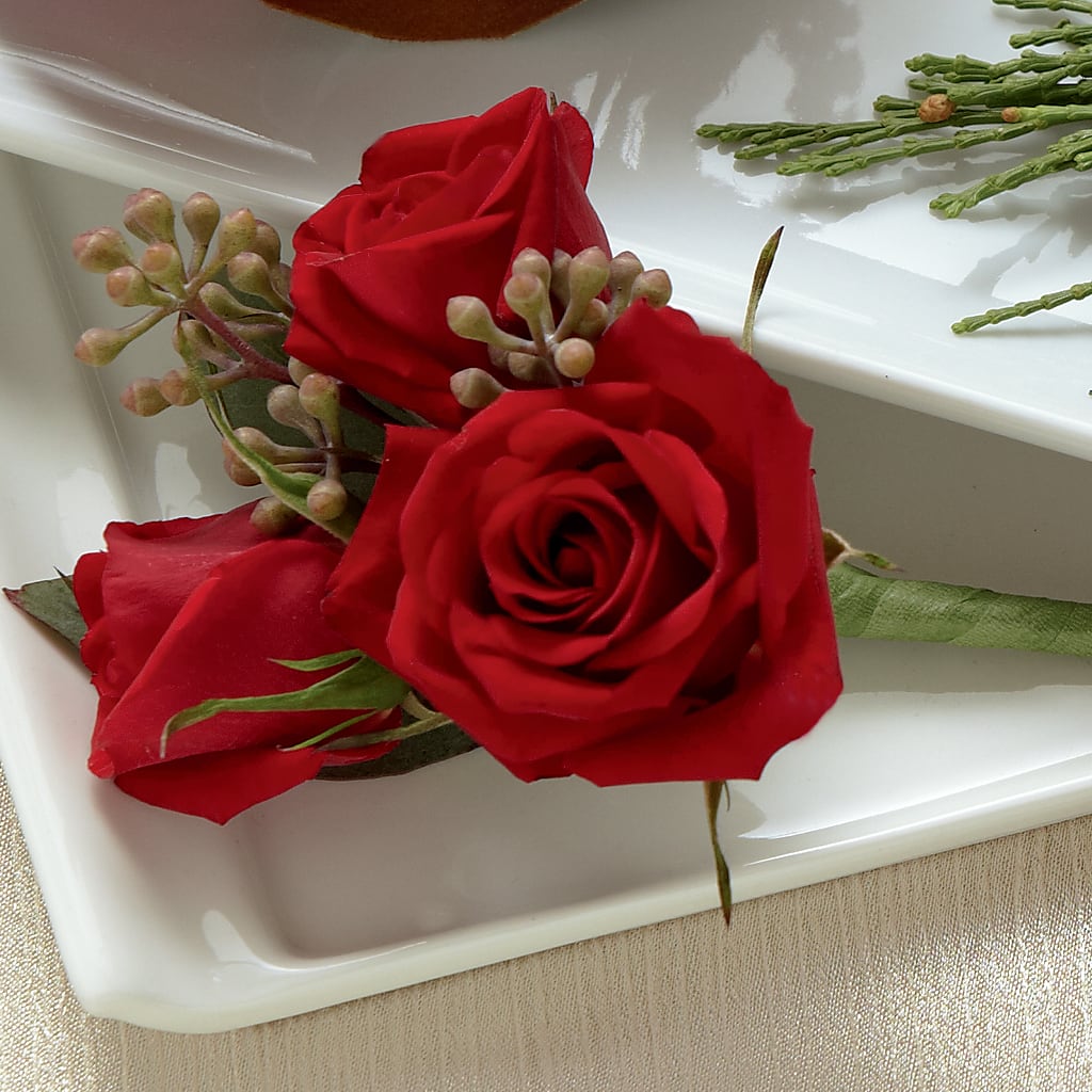 Red Spray Rose Boutonniere –  Diamond Flower Shop, Reading PA