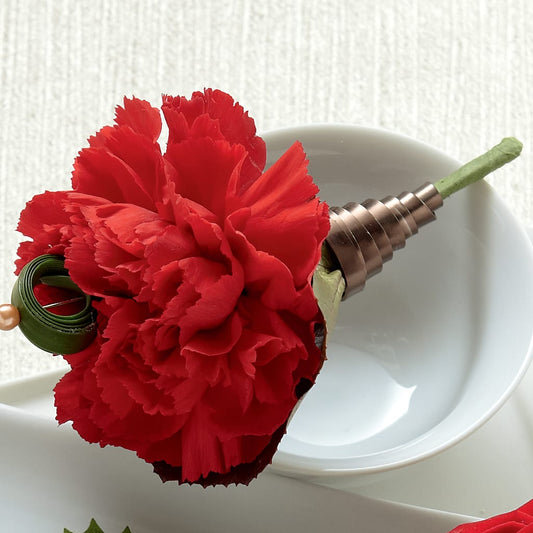 Red Carnation Boutonniere –  Diamond Flower Shop, Reading PA