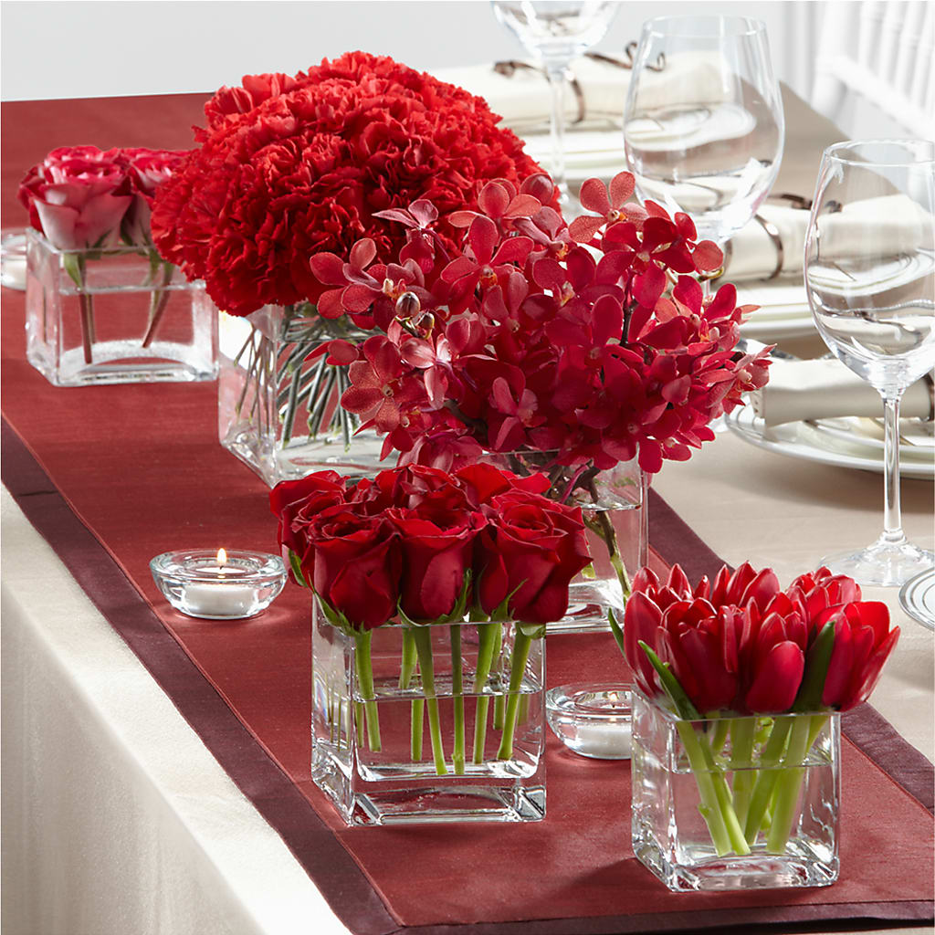 Modern Grace Centerpiece –  Diamond Flower Shop, Reading PA